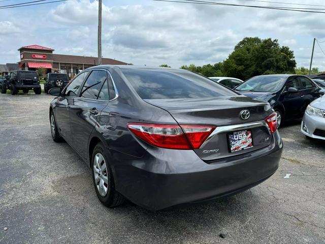2015 toyota camry le