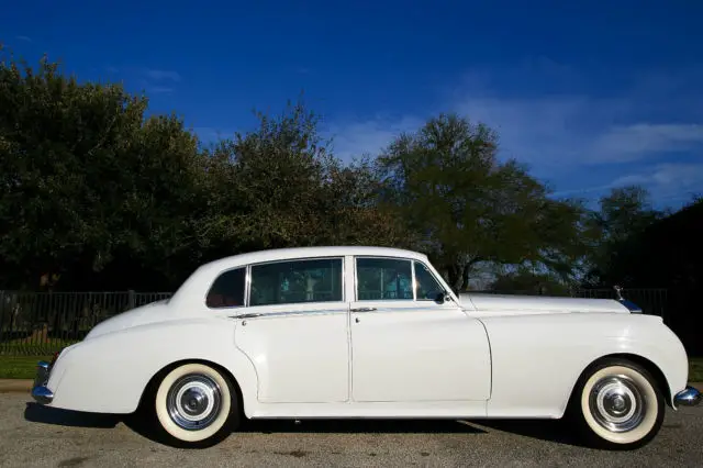 1961 rolls royce silver clund extended wheel base