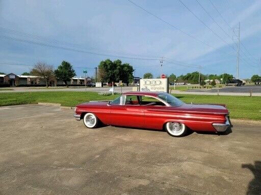 1960 pontiac ventura coupe red rwd automatic