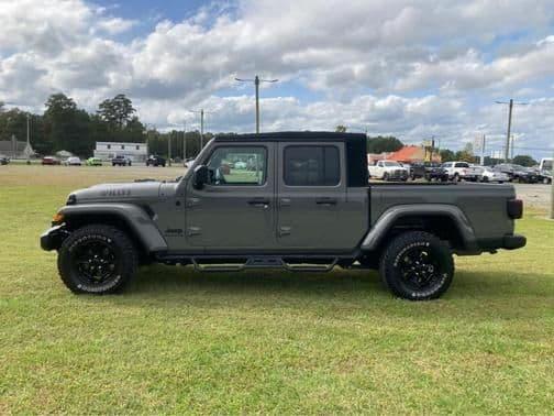 2021 jeep gladiator sport in easton, maryland
