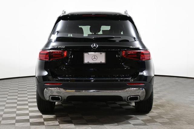 2024 mercedes-benz glb 250 base 4matic