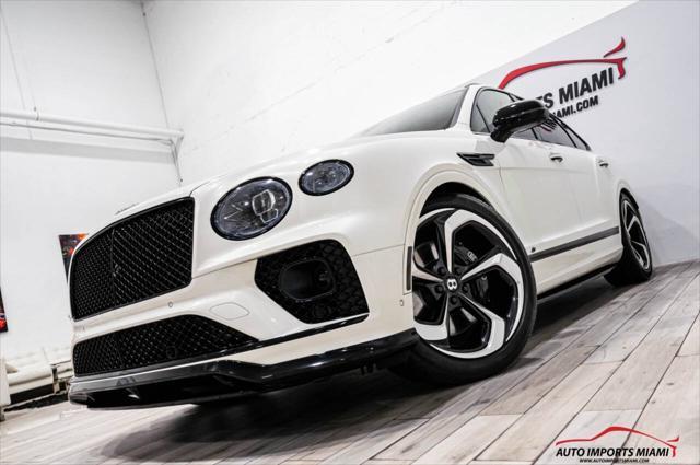 2022 bentley bentayga v8