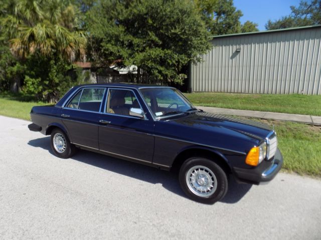 1984 mercedes 300 turbo diesel sedan only 87 k miles 1 owner car from new. rare