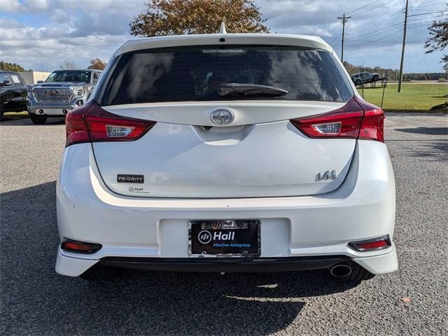 2016 scion im base