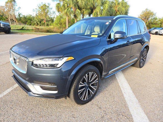 2022 volvo xc90 recharge plug-in hybrid t8 inscription expression 7 passenger