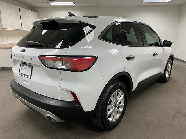2022 ford escape s