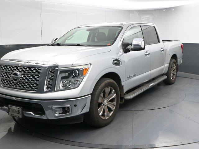 2017 nissan titan sl