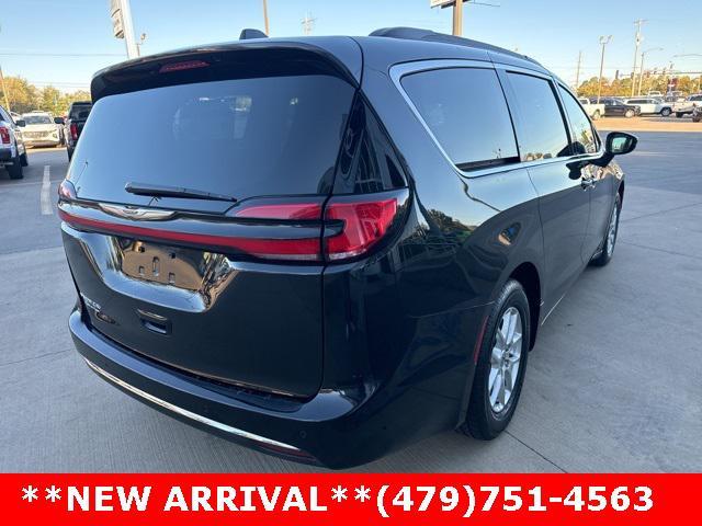 2022 chrysler pacifica touring l