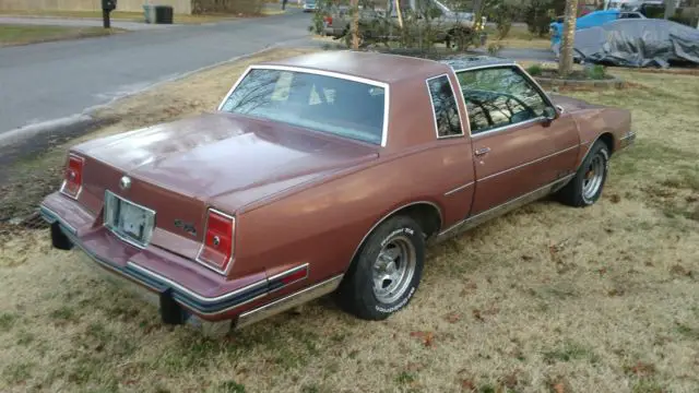 1987 pontiac grand prix le nice options !!! t - tops , tach & gauges , v - 8