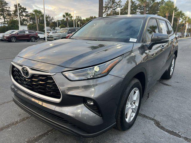 2024 toyota highlander le