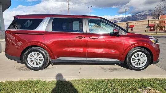 2023 Kia Carnival