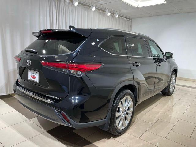 2022 toyota highlander limited