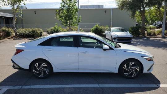 2024 Hyundai Elantra