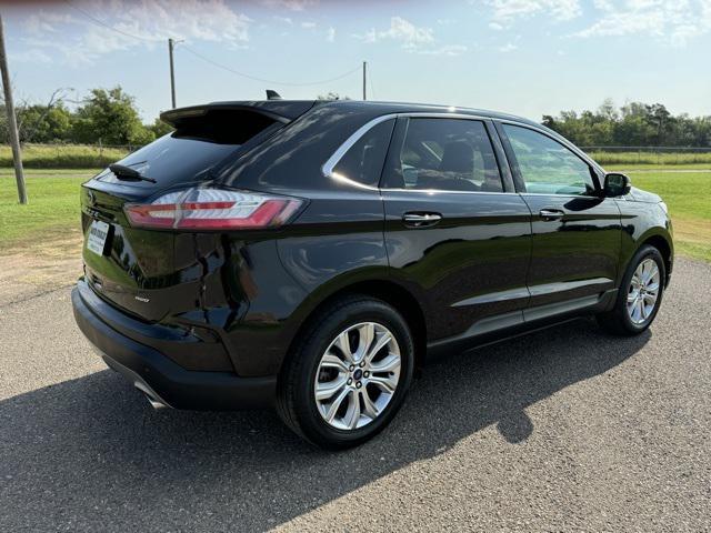 2022 ford edge titanium