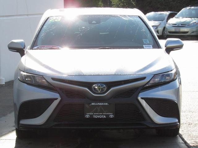 2023 toyota camry hybrid se