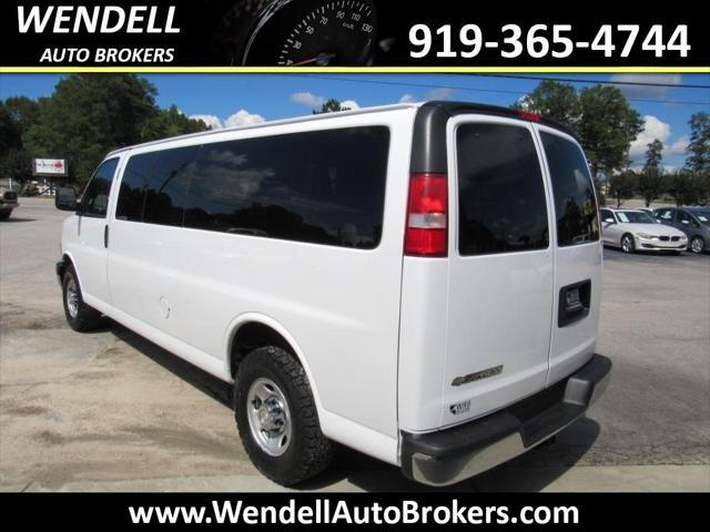 2017 chevrolet express 3500 lt