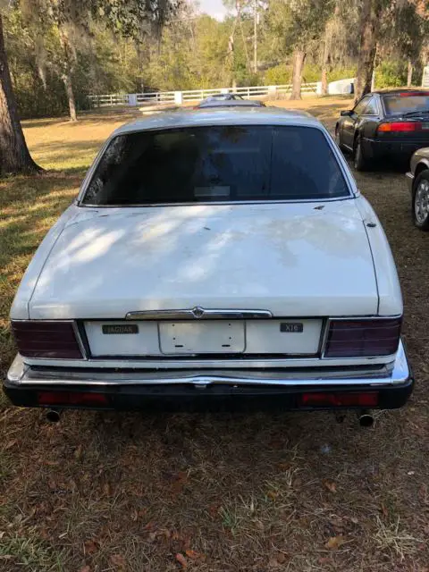 1993 white jaguar xj6