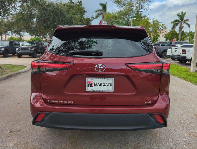 2021 toyota highlander xle
