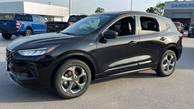 2023 ford escape st-line in jacksonville, north carolina