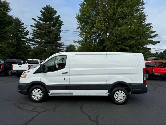 2021 ford transit-250
