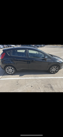 2015 ford fiesta se