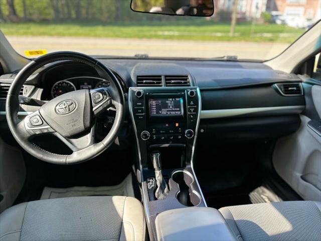 2017 toyota camry se