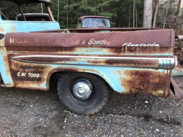 1959 chevy apache shortbed fleetside big window with rare bed trim