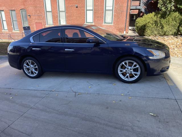 2014 nissan maxima s