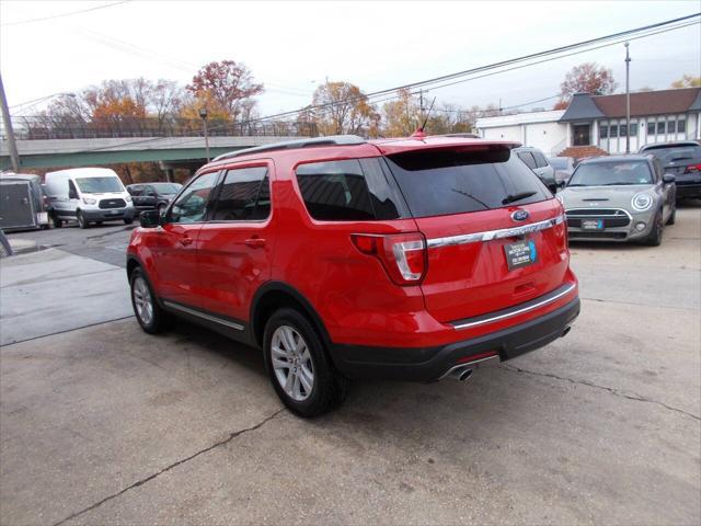 2018 ford explorer xlt