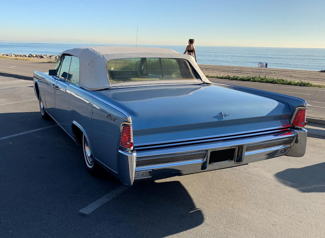 lincoln continental