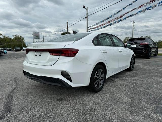 2022 kia forte lxs