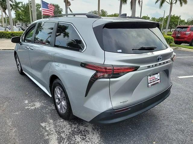 2021 toyota sienna xle 8 passenger