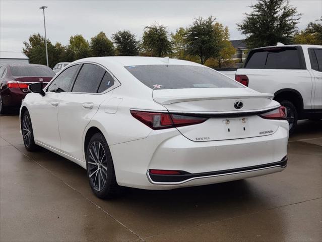 2023 lexus es 300h base