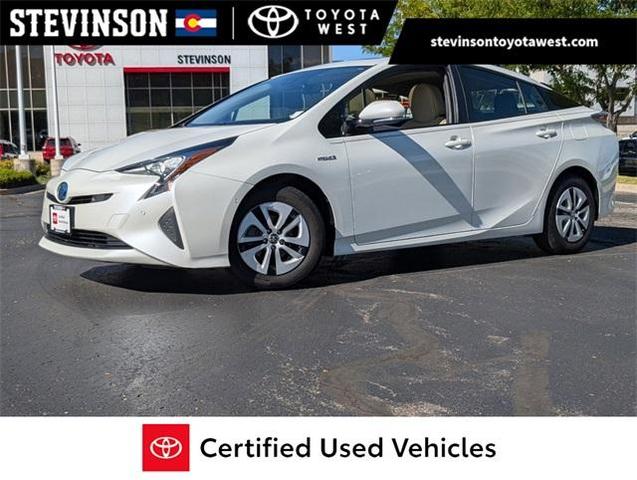 2018 toyota prius three