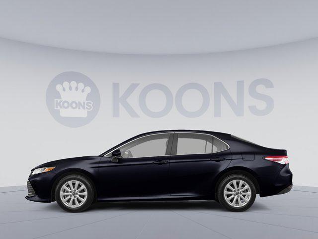 2020 toyota camry le