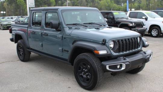 2024 Jeep Gladiator s