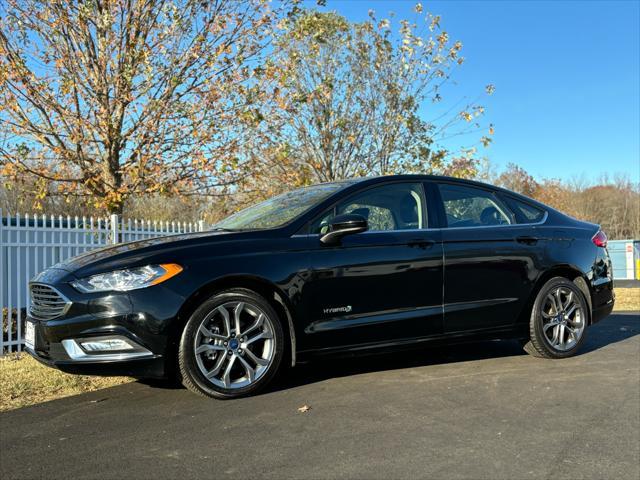 2017 ford fusion hybrid se