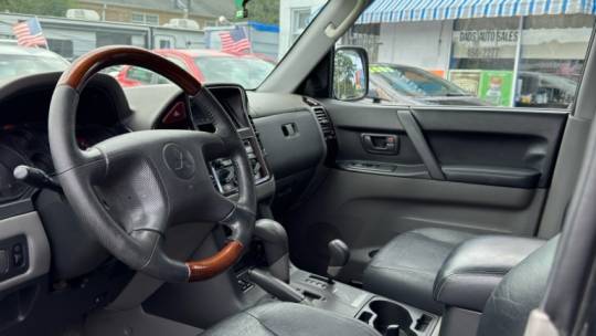 2001 Mitsubishi Montero
