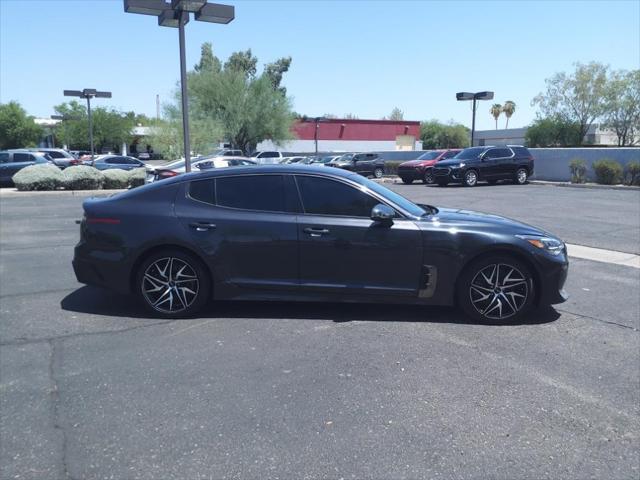 2022 kia stinger gt-line