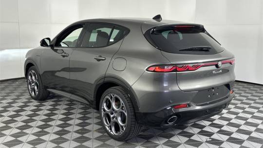 2024 Alfa Romeo Tonale veloce grigio ascari metallic