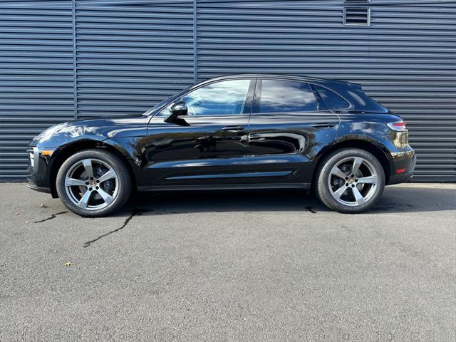 2024 porsche macan base