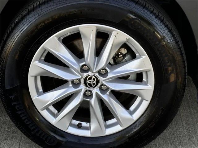 2023 toyota corolla cross le