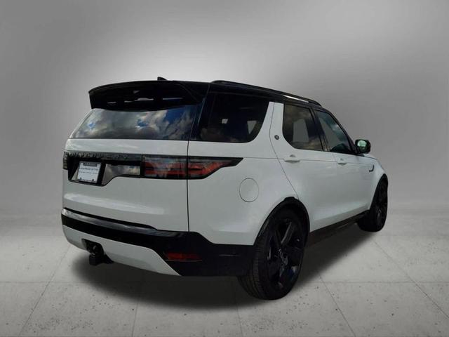2024 land rover discovery p360 dynamic se