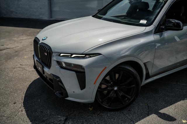 2023 bmw x7 m60i