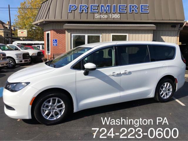 2022 chrysler voyager lx
