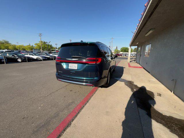 2022 chrysler pacifica touring l