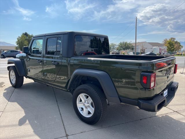 2023 jeep gladiator sport s