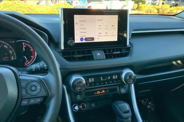 2024 toyota rav4 xle