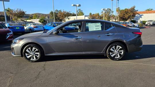 2025 Nissan Altima