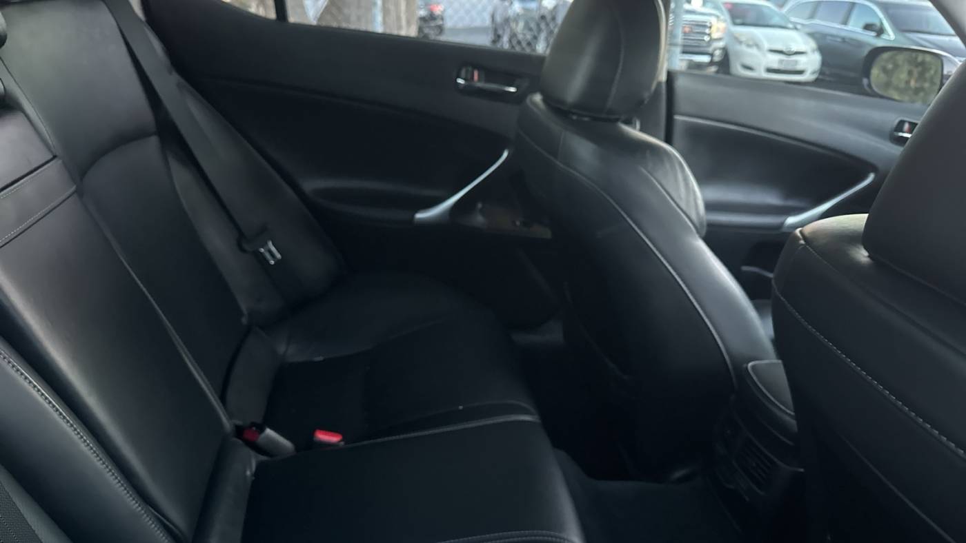 2010 lexus is 350 base